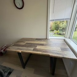 Modern Wood Computer Desk – 60” Solid Top w/ Metal Legs (Excellent Condition)