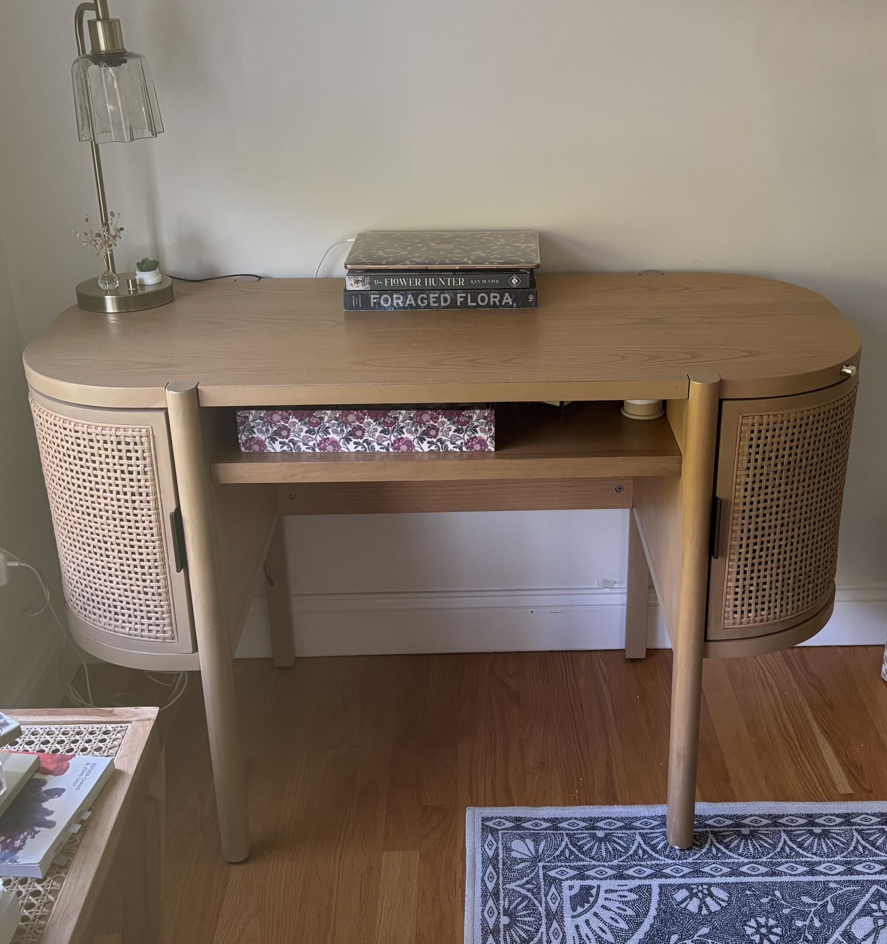 Desk , caned