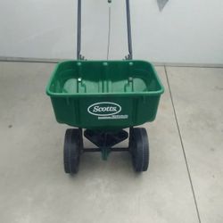 Scott's Easy Spreader 2000