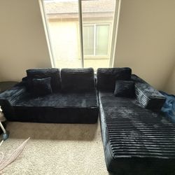 Right Hand Facing Couch 