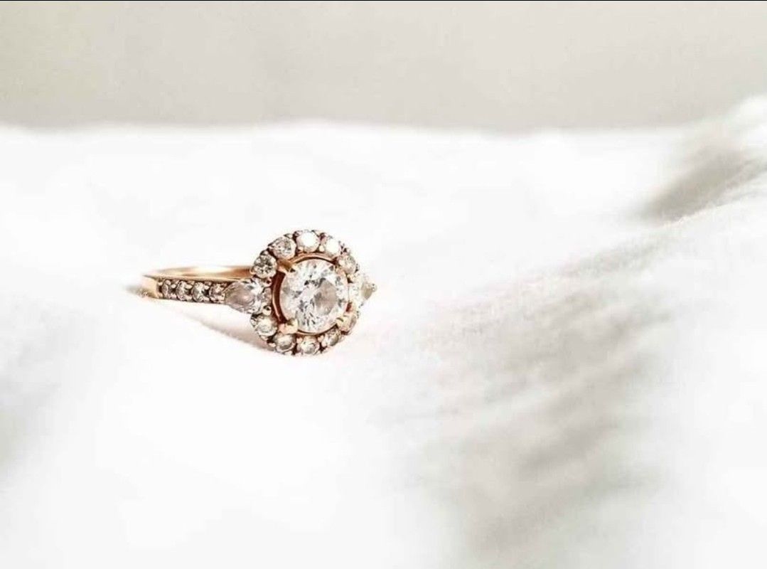 14k Rose Gold & Diamond Engagement Ring