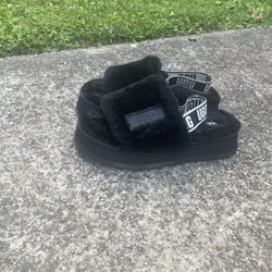 Fur UGG slides 