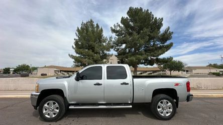 2011 Chevrolet Silverado 2500 HD Crew Cab