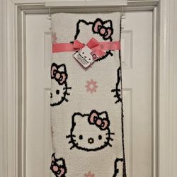 HELLO KITTY SOFT THROW