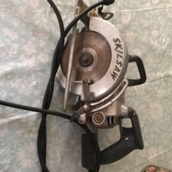 Worm Drive Saw 