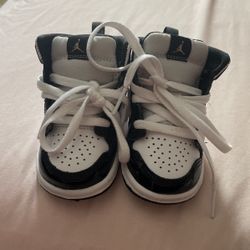 Shoes 4c