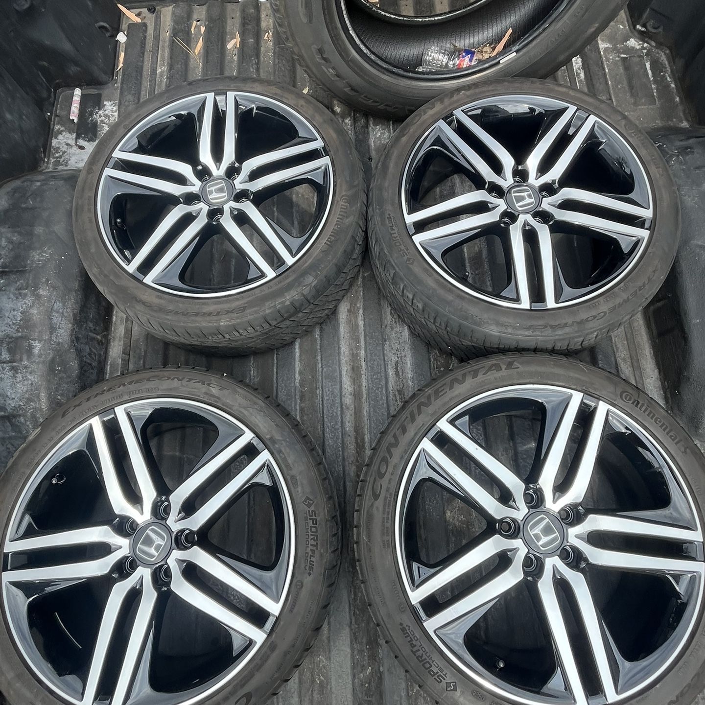 Honda Accord Rims 19 Inch Like Brand New for Sale in Houston, TX - OfferUp
