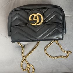 GUCCI GG Marmont Mini shoulder bag