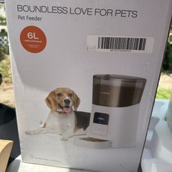 Pet Feeder
