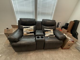 Dual Power Recliner Love Seat With massager And Heat