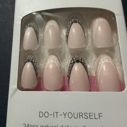 Press On Nail 24 Set