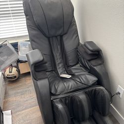 Zero gravity Massage chair Perfect Condition