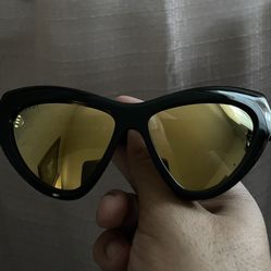 Gucci Unisex Cat Eye Sunglasses Authentic 110%