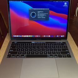 2018 MacBook Pro 13” Touchbar, Touch-id, 8gb Ram, 512Gb Ssd, Charger Included