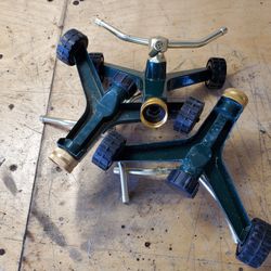  3 Yard SPRINKLERS Hook To Hose On Wheels