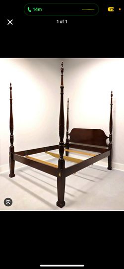 Drexel Queen Bed 18th Century Vintage Bed