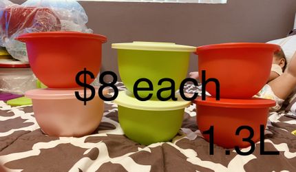 1.3L Tupperware bowls