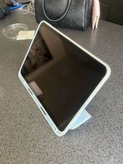 Blue iPad (A16)