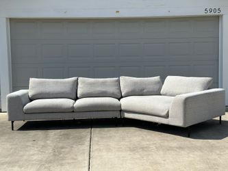 Free Delivery/ Scandinavian Design Sectional Sofa