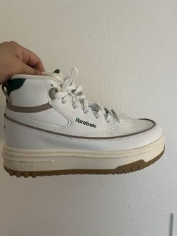 New Reebok Women HighTop Sneakers