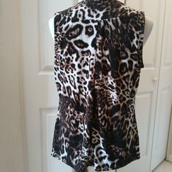Worthington XL Sleeveless V Neck Wide Strap Animal Print Tank Blouse