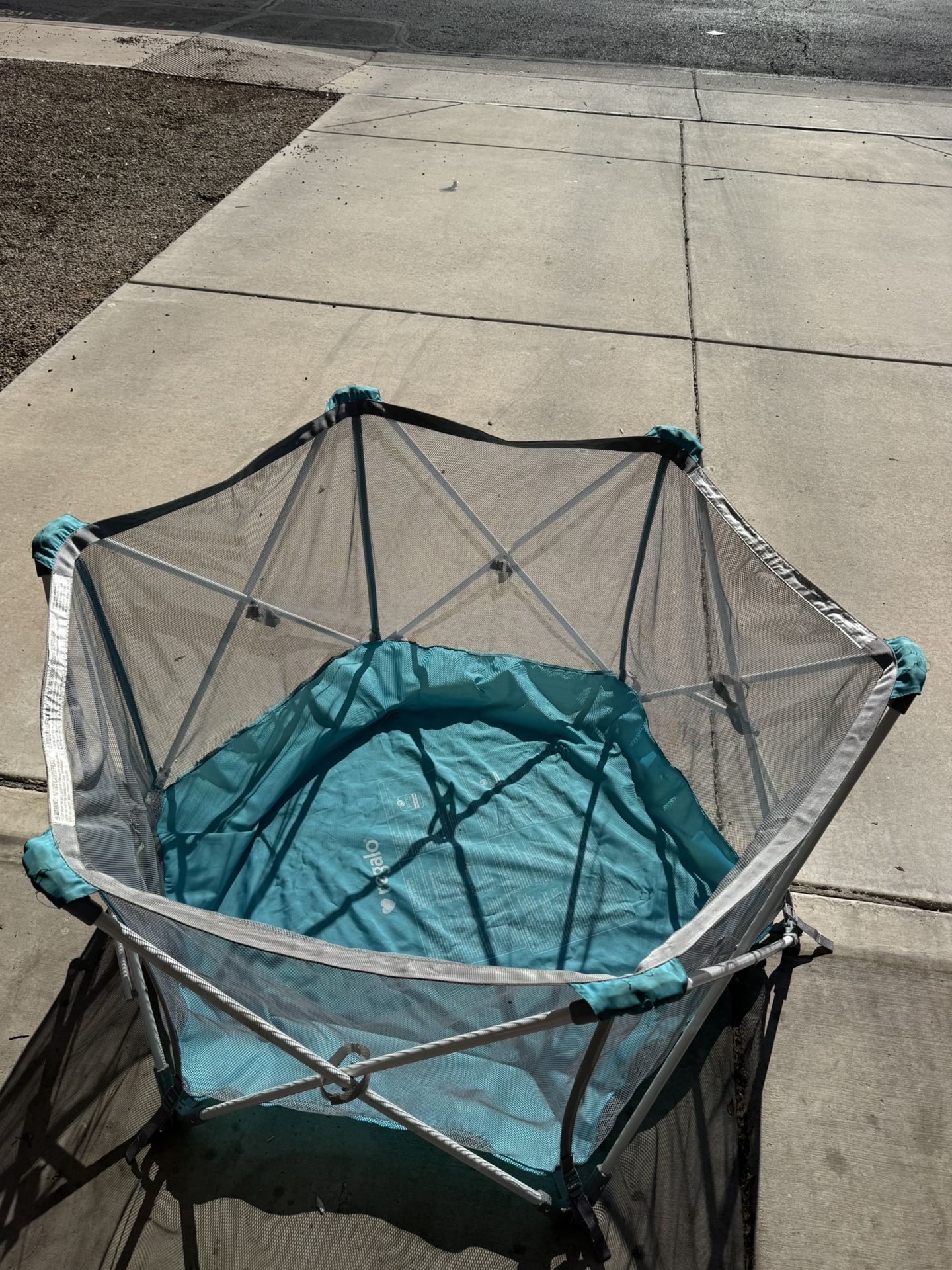 Regalo Pop Up Playpen