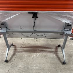 Office/Conference Foldable Table