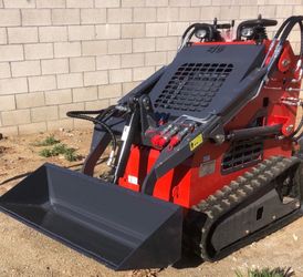 Mini skid steer