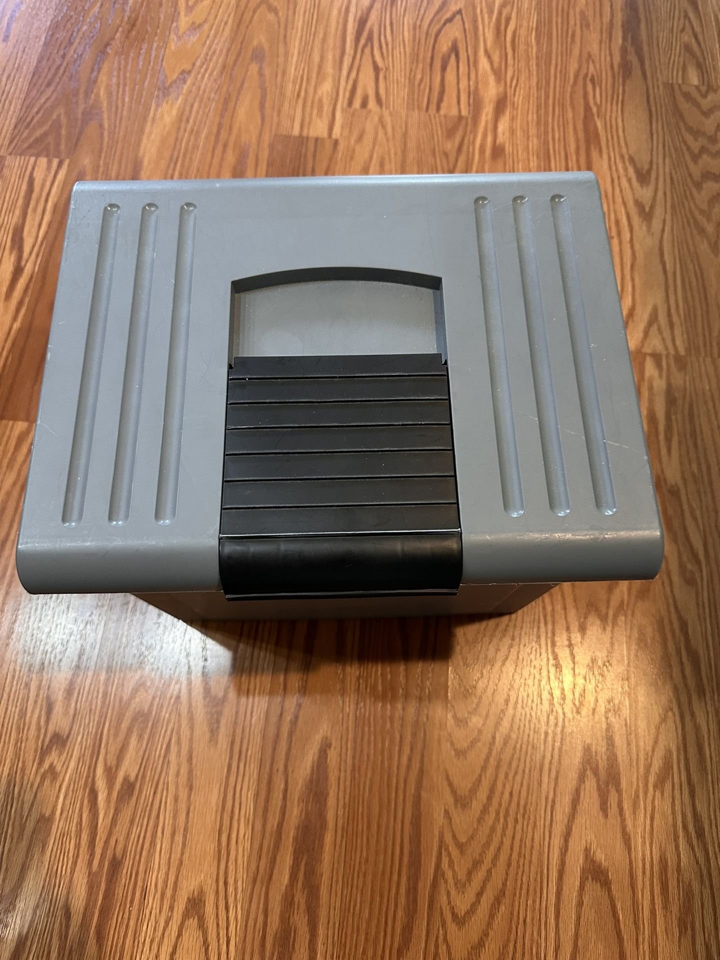 File Folder Box “Free”