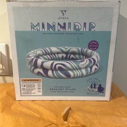 Minnidip Luxe Inflatable Pool  Kids Age 3 And Up 4 Ft W x 1 Ft H