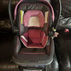 Graco SnugRide SnugFit 35 Baby Car Seat