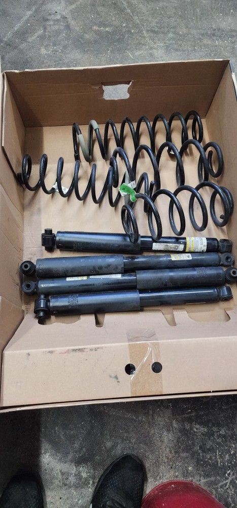 JEEP WRANGLER JL OEM SHOCKS & SPRINGS