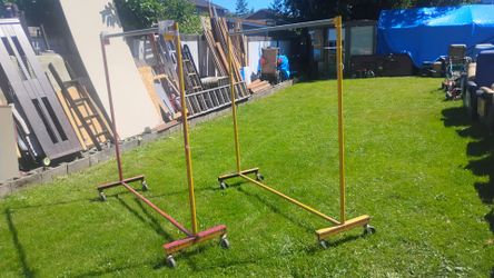 5'6" X 5'6" Heavy Duty Metal Garment / Planter Rack