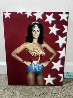 Wonder Woman Lynda Carter Canvas Art 16 x 20 Vintage DC Comics