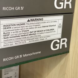 Ricoh GR IV Monochrome 
