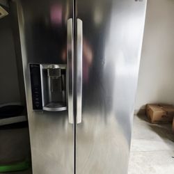 LG Double Door Refrigerator 