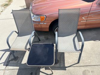 Patio Chair Set with Side Table