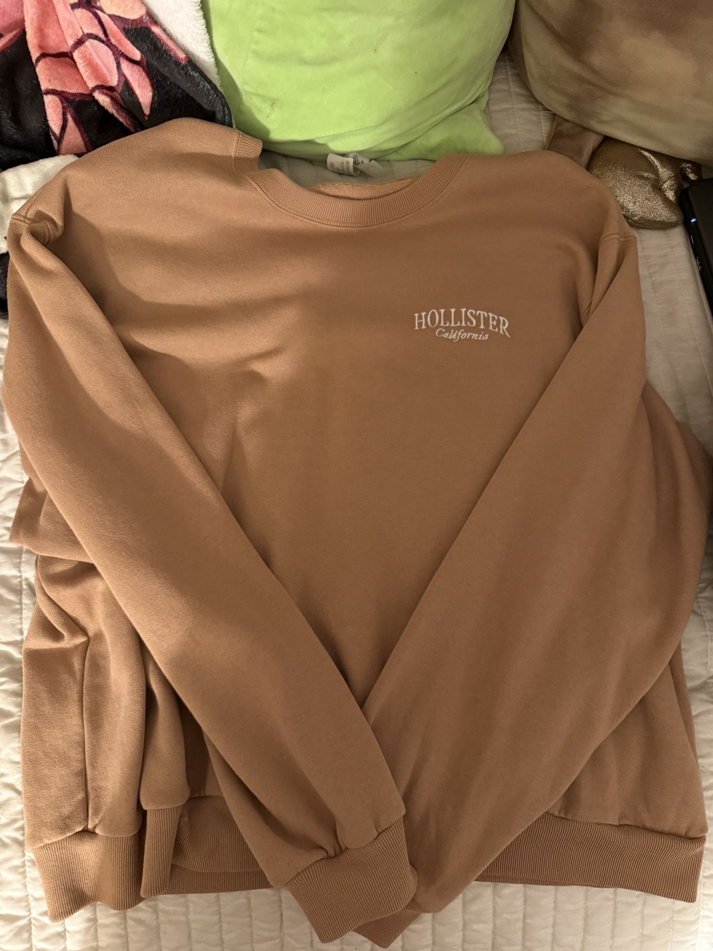 hollister tan crewneck sweater