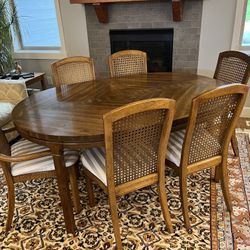Drexel Accolade Dining Table, Chairs & Protective Pad
