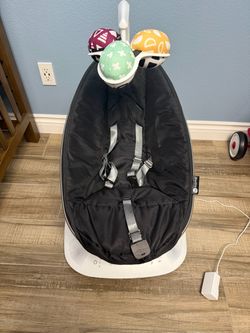 MamaRoo multi motion baby swing