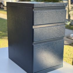 Herman Miller Meridian 3-Drawer Pedestal Cabinet – Premium Metal Filing Drawer