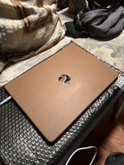Macbook Pro Wood Design Case M1-M5 Compatible