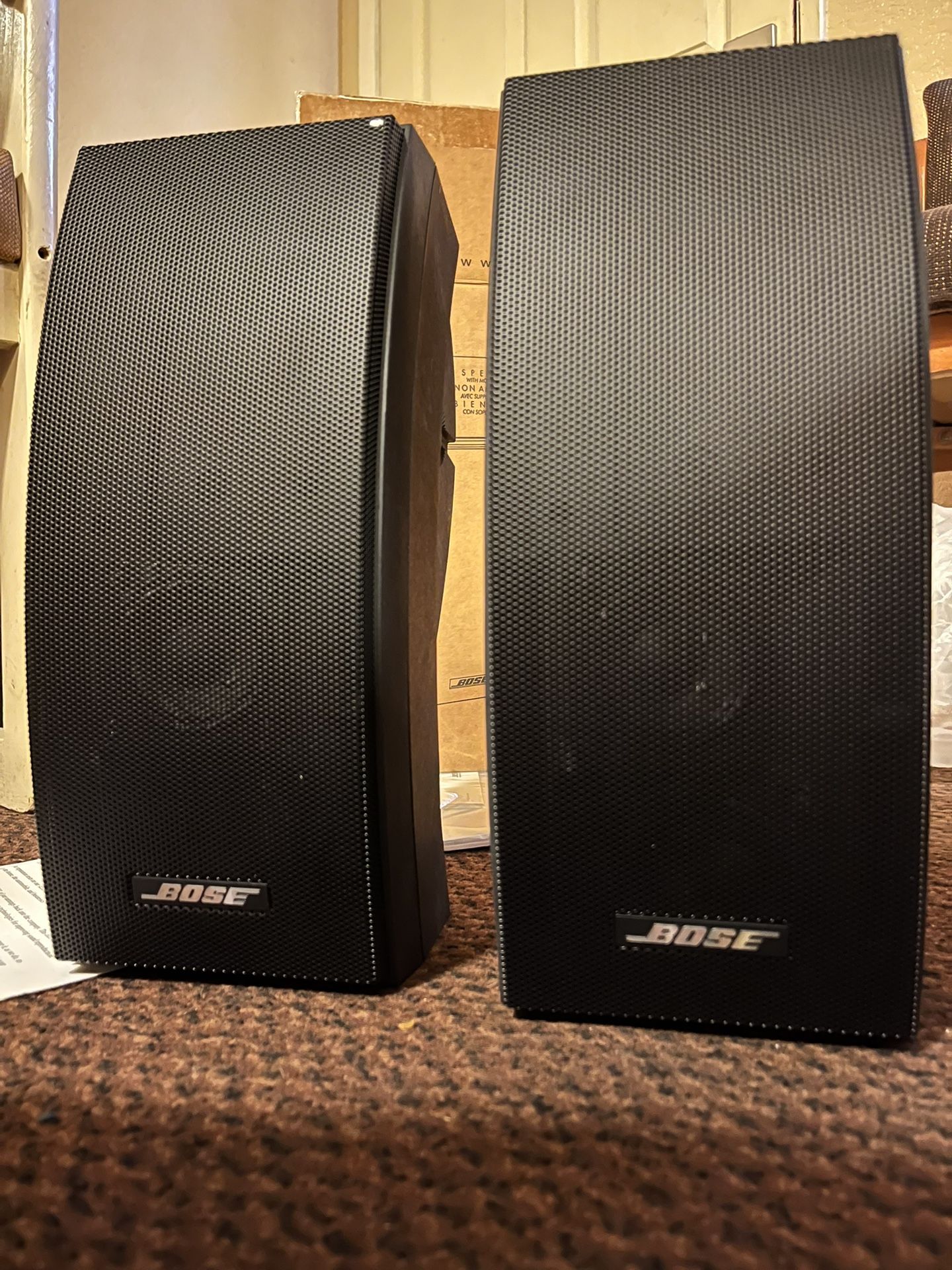 NIB Bose 251 environmental outdoor speakers pair, black