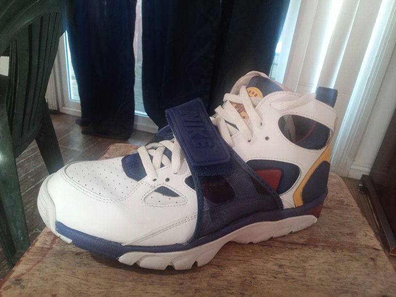 Nike Huarache Trainers Barely Used