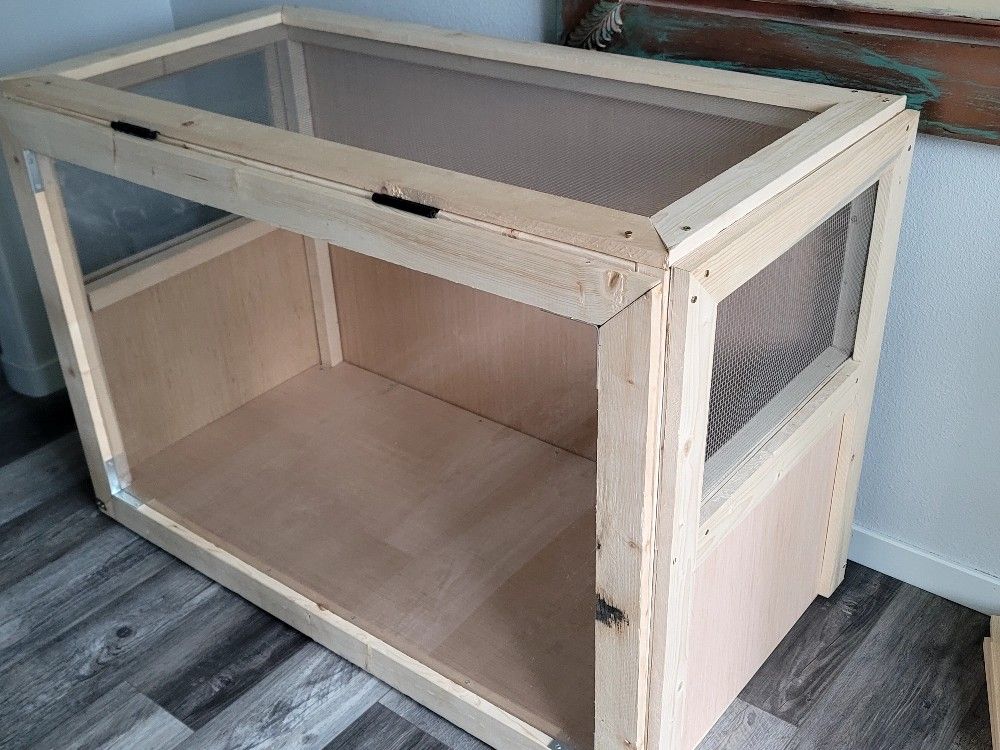 EXTRA LARGE CAGE ENCLOSURE