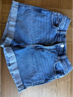Size 0 women Hollister Jean shorts