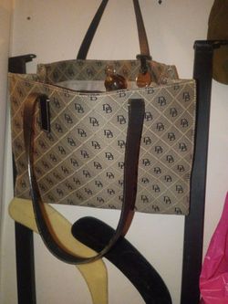 Dooney & Bourke Signature  Purse