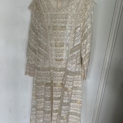 BEAUTIFUL OFF WHITE CUSTOM  MADE LACE DRESS SIZE MEDIUM. SLEEVES 25” L X  47” DRESS L