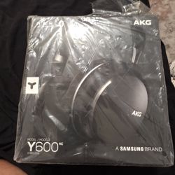 Samsung AKG Y600 Headphones