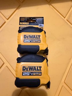 Pack of two DeWalt tapes